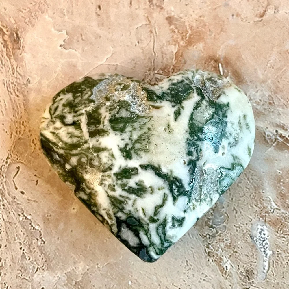 Green & White Moss Agate Heart Crystal Gemstone
